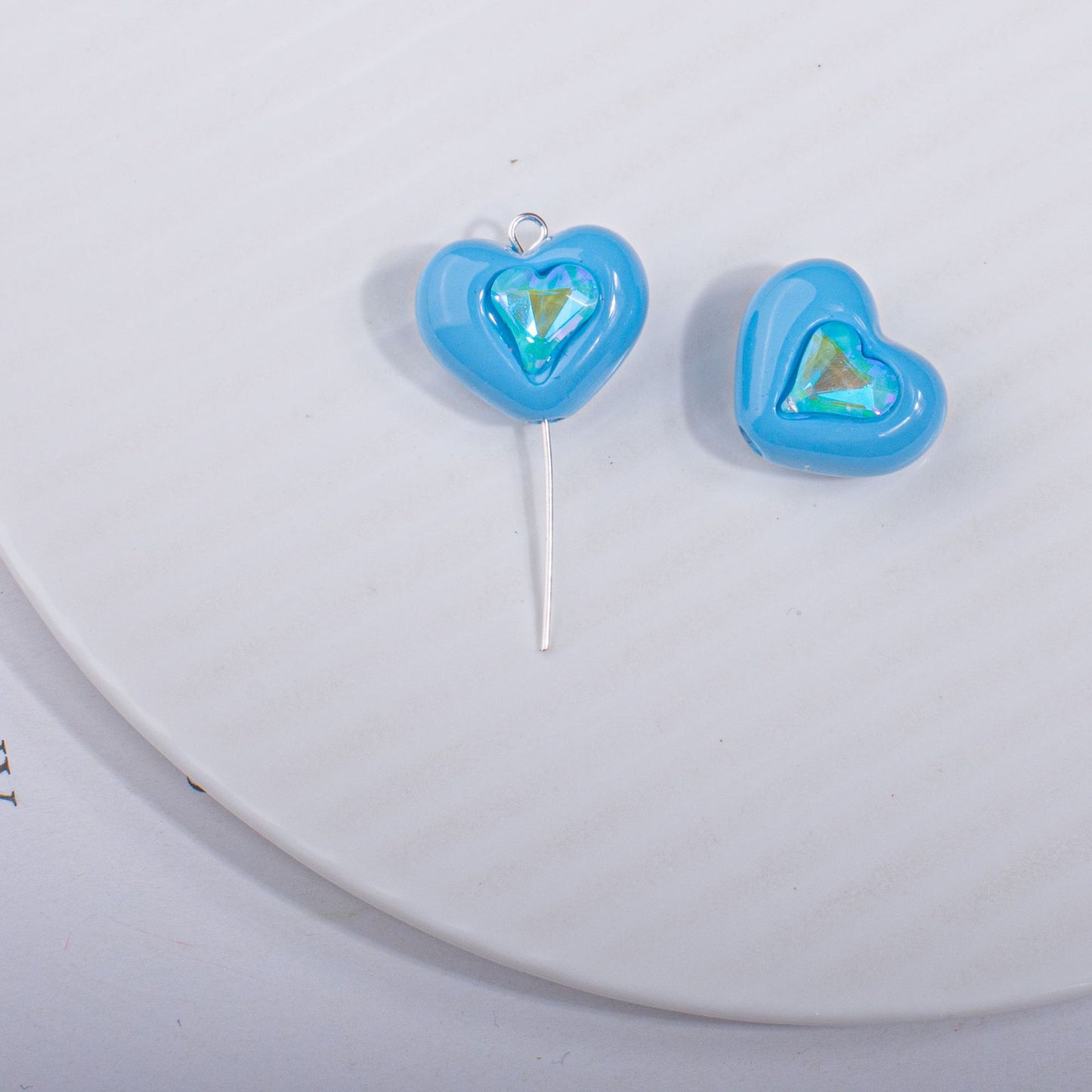 Paint stick diamond small love heart acrylic beads