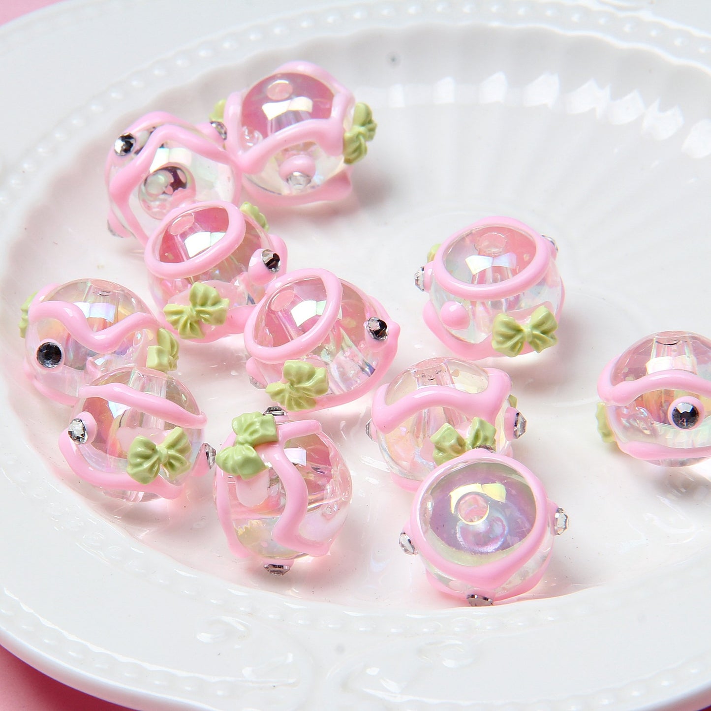 16MM Original hand-painted mushroom Floret Elk Santa Claus Halloween mix beads
