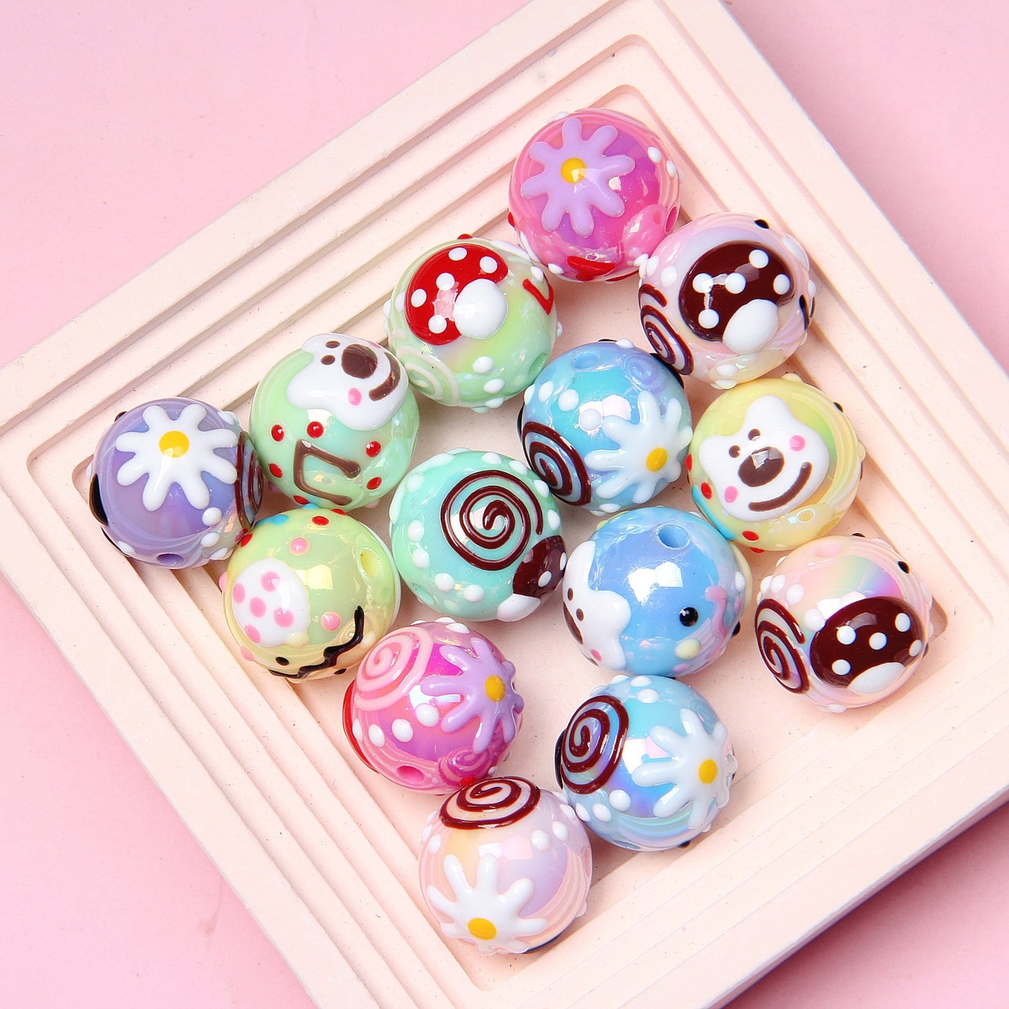 16MM Original hand-painted mushroom Floret Elk Santa Claus Halloween mix beads