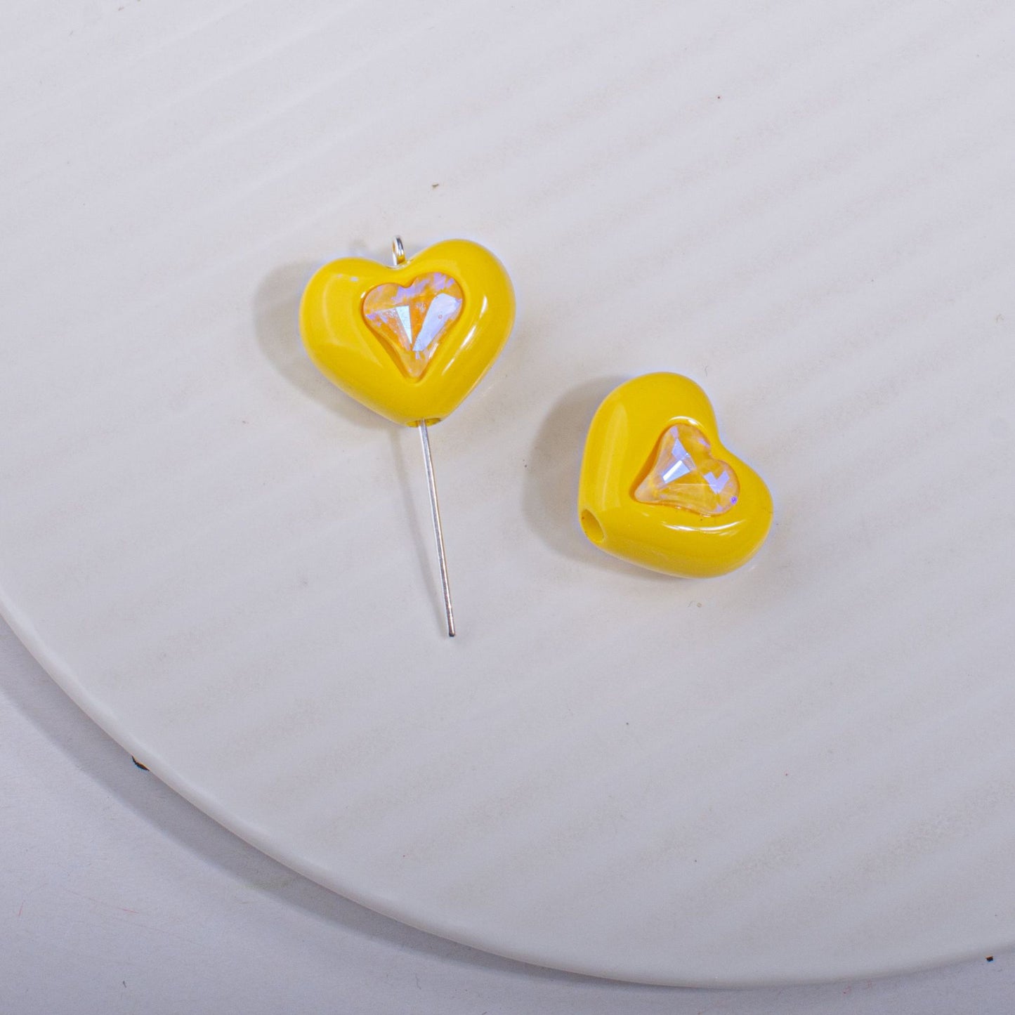 Paint stick diamond small love heart acrylic beads